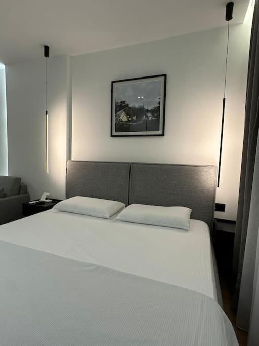 Elegant Studio - Tirana City Center Εξωτερικό φωτογραφία