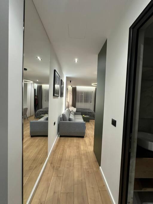 Elegant Studio - Tirana City Center Εξωτερικό φωτογραφία